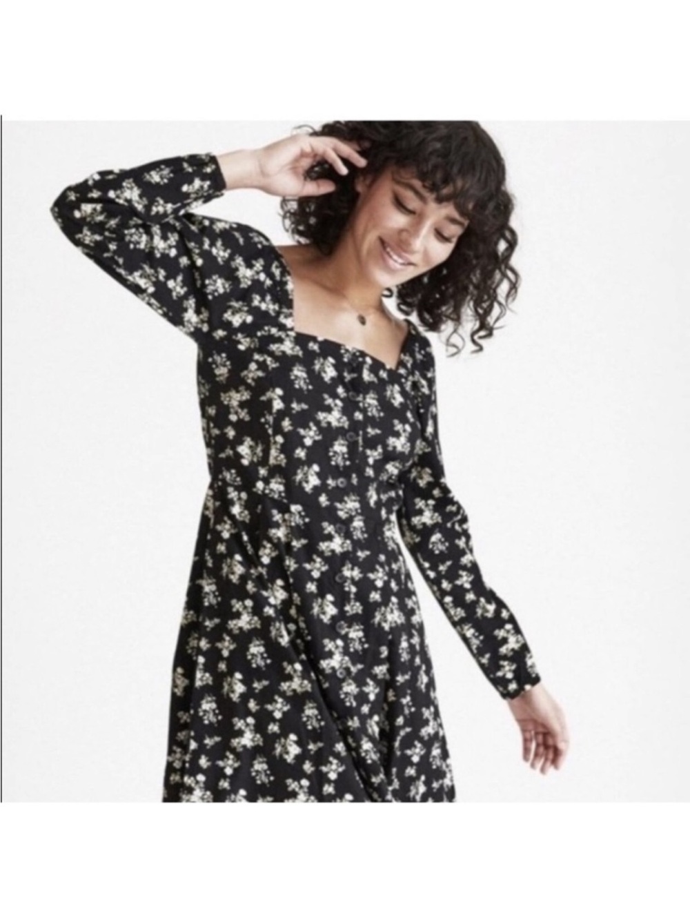 VETTA Black Floral Long-Sleeve Square-Neck Midi Dress - Picture 2 of 11